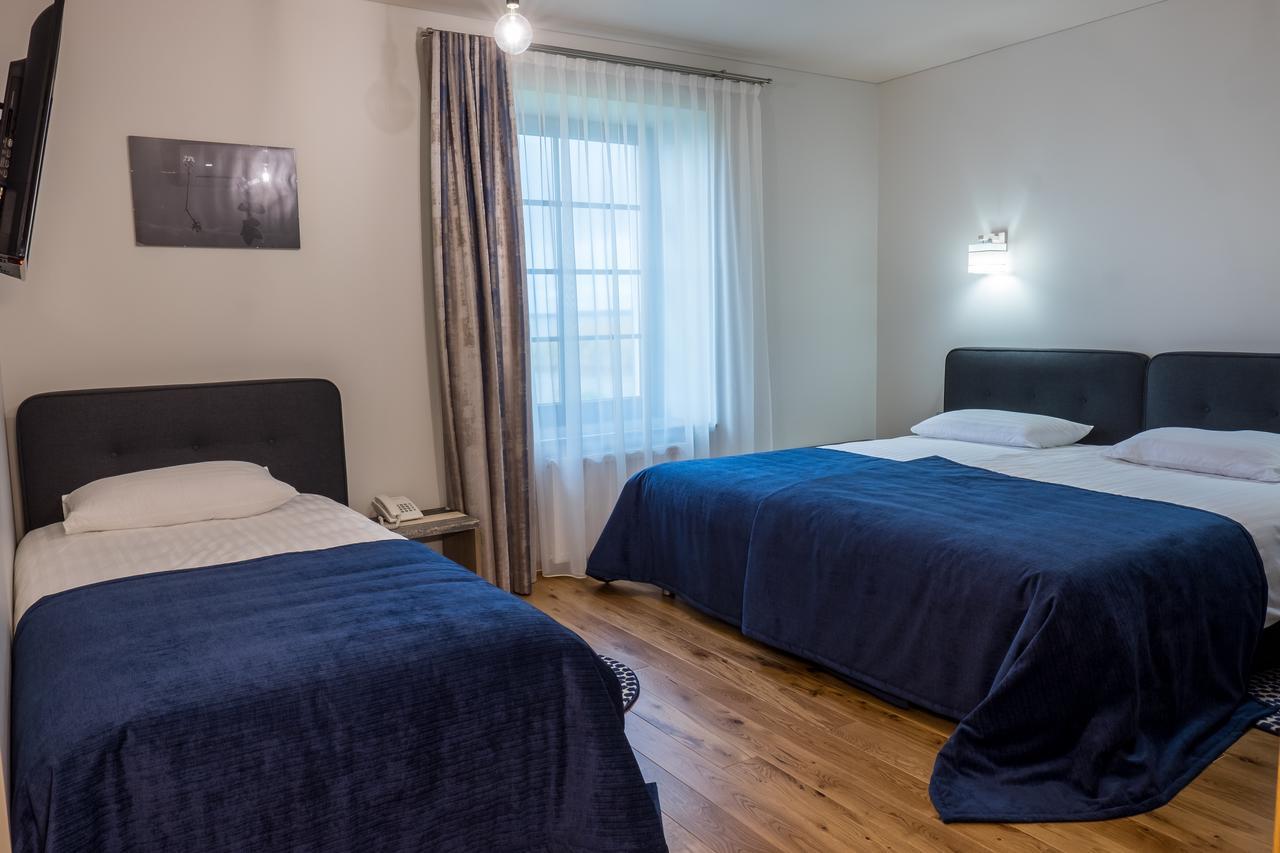 Zveju Uzeiga Hotel Šiauliai Esterno foto